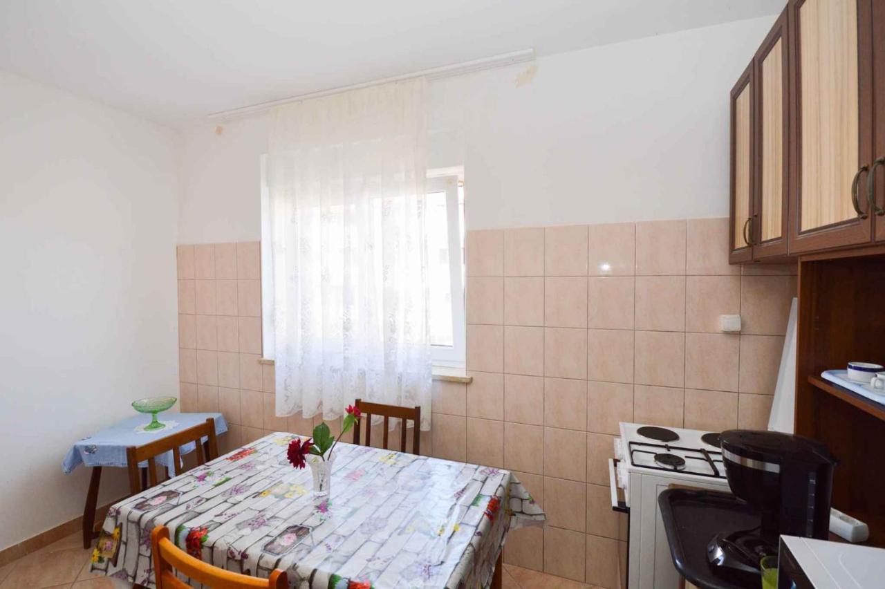 In - Istrien 43015 Pula